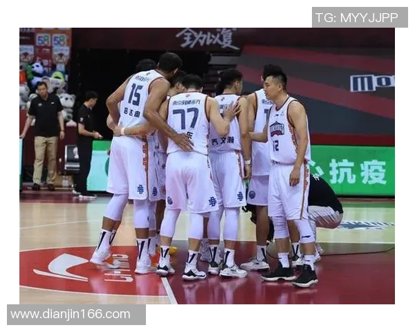 武汉篮球队与南京篮球队实力对比赛后分析与总结